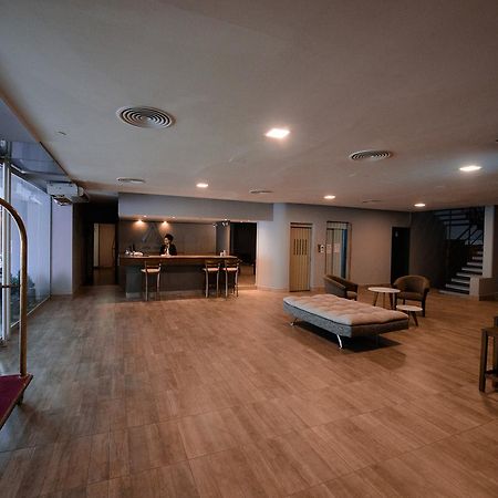 Avant Park Hotel ラ・リオハ エクステリア 写真